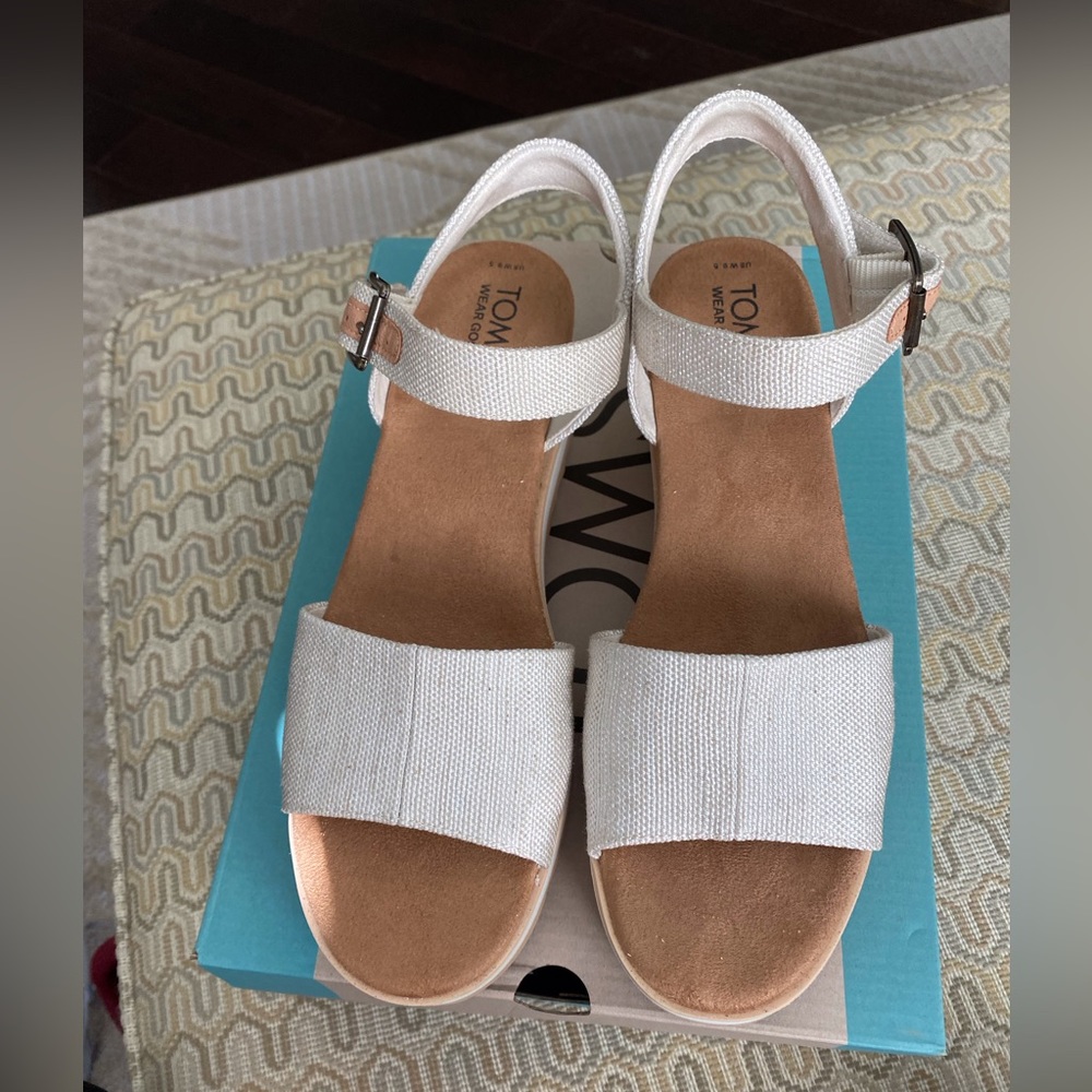 Toms Dani sandals